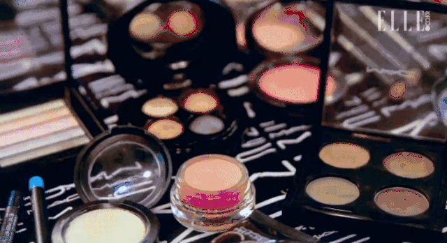 ���ۻ�ױƷʲô��˼ ���۲�ױʲô��˼